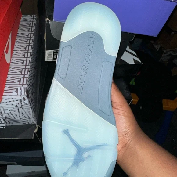 Air Jordan 5 blue bird